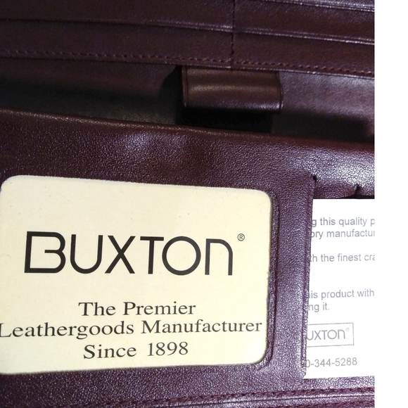 BUXTON BURGUNDY CONVERTIBLE WALLET/CROSSBDY - Picture 6 of 9